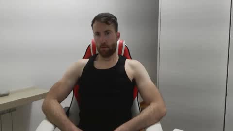 Snapshot of machohiberiko chatting on December 2025 04:58:01 PM Jota online show from December 2025 04:58:01 PM