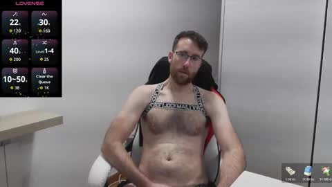 Snapshot of machohiberiko chatting on December 2025 06:48:02 PM Jota online show from December 2025 06:48:02 PM