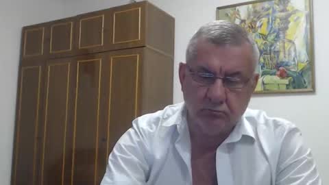 Macho online show from September 2025 06:10:02 PM