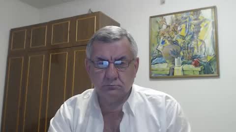 Macho online show from April 2026 06:38:01 PM