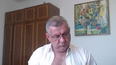 Macho online show from May 2026 02:47:02 PM