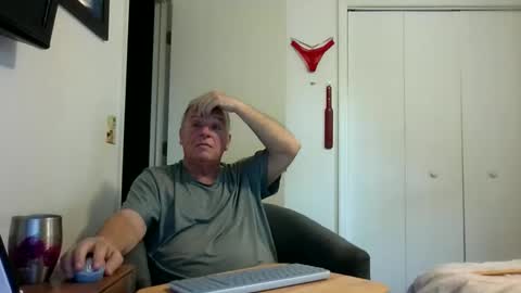 mackdocc001 online show from April 2026 01:45:01 PM