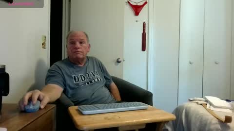 mackdocc001 online show from April 2026 03:20:01 PM