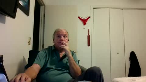 mackdocc001 online show from June 2026 06:01:02 PM