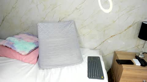 Carolina online show from December 2024 04:29:02 PM