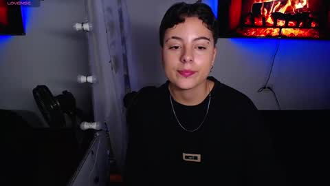 Snapshot of mackenziecameron chatting on January 2025 08:13:02 PM MACKENZIE CAMERON online show from January 2025 08:13:02 PM