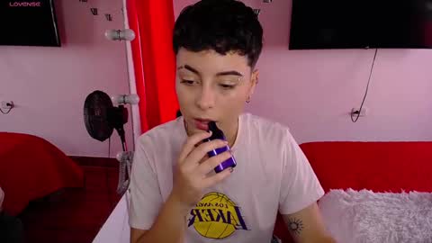 Snapshot of mackenziecameron chatting on February 2025 06:56:02 PM MACKENZIE CAMERON online show from February 2025 06:56:02 PM