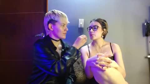 Noah Askew online show from October 2025 12:00:01 AM