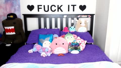 Mackenzie Wolfe online show from January 2025 07:38:02 AM