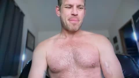 Snapshot of mackincaliallday chatting on September 2025 11:56:02 AM MackinCaliAllDay online show from September 2025 11:56:02 AM