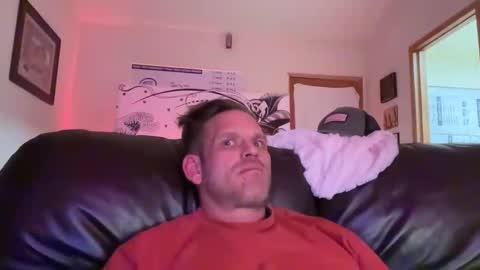 Snapshot of mackincaliallday chatting on November 2025 01:16:02 AM MackinCaliAllDay online show from November 2025 01:16:02 AM