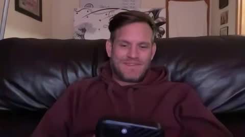 Snapshot of mackincaliallday chatting on December 2025 02:32:02 AM MackinCaliAllDay online show from December 2025 02:32:02 AM