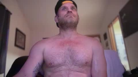 Snapshot of mackincaliallday chatting on January 2026 08:51:02 AM MackinCaliAllDay online show from January 2026 08:51:02 AM