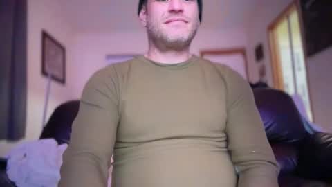 Snapshot of mackincaliallday chatting on January 2026 06:17:01 AM MackinCaliAllDay online show from January 2026 06:17:01 AM