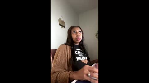 Snapshot of madam_glam chatting on January 2026 03:39:01 PM madam_glam online show from January 2026 03:39:01 PM