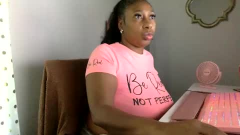 madam_glam online show from June 2026 02:23:01 PM