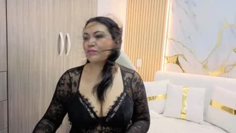 Madam Hott  online show from September 2025 03:40:02 AM
