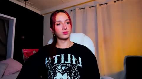 Snapshot of madame_lilith chatting on February 2025 11:34:02 AM madame lilith online show from February 2025 11:34:02 AM