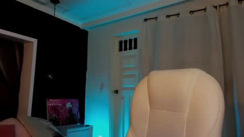 Snapshot of madame_lilith chatting on February 2025 11:10:01 AM madame lilith online show from February 2025 11:10:01 AM