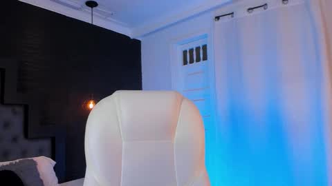 Snapshot of madame_lilith chatting on October 2025 12:38:02 PM madame lilith online show from October 2025 12:38:02 PM