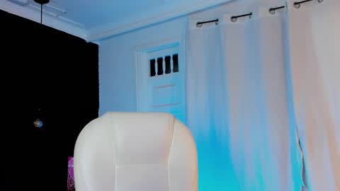 Snapshot of madame_lilith chatting on October 2025 11:49:02 AM madame lilith online show from October 2025 11:49:02 AM