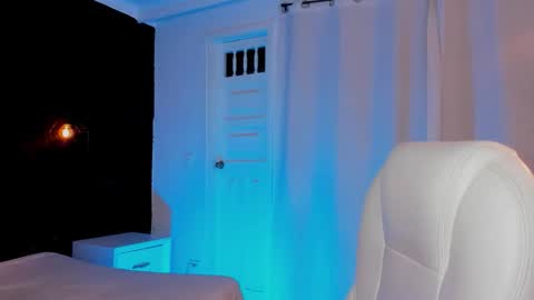 Snapshot of madame_lilith chatting on January 2026 11:26:01 AM madame lilith online show from January 2026 11:26:01 AM