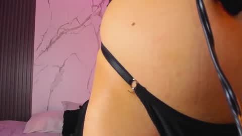 Snapshot of madame_lilith chatting on May 2026 11:27:01 AM madame lilith online show from May 2026 11:27:01 AM