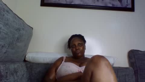 madame_pleasure40 online show from May 2026 02:01:02 PM