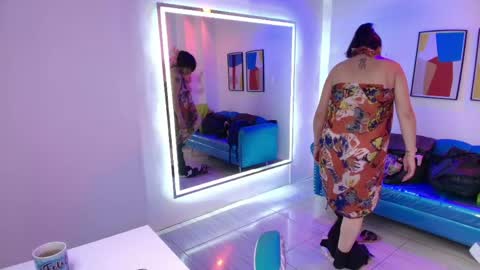 Madame Scarllet  online show from May 2026 11:37:01 AM