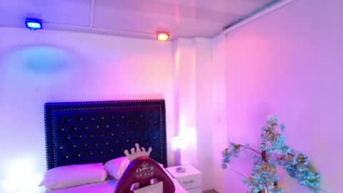 Madame Scarllet  online show from June 2026 11:38:01 AM