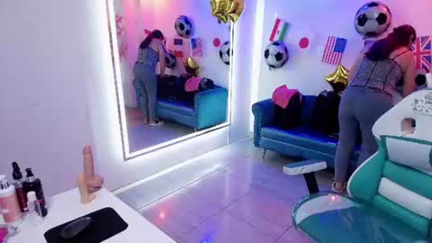 Madame Scarllet  online show from July 2026 11:45:02 AM
