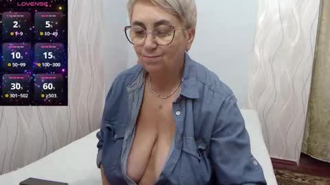 Snapshot of madammargaret chatting on September 2025 05:07:01 PM Margaret online show from September 2025 05:07:01 PM