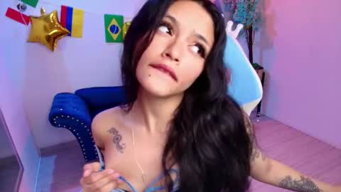 maddie_t18 online show from June 2026 11:23:02 AM