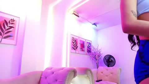 maddie_t18 online show from July 2026 12:48:02 PM