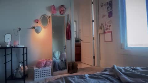 Snapshot of maddieblair1 chatting on February 2026 09:42:01 PM maddieblair1 online show from February 2026 09:42:01 PM