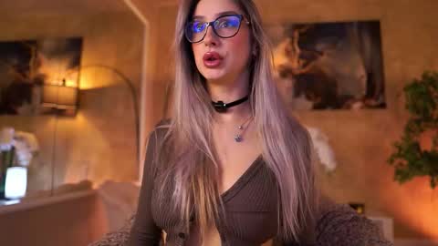 Snapshot of maddiebryggs chatting on March 2026 10:08:02 AM Maddie online show from March 2026 10:08:02 AM