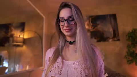 Snapshot of maddiebryggs chatting on April 2026 06:38:01 PM Maddie online show from April 2026 06:38:01 PM