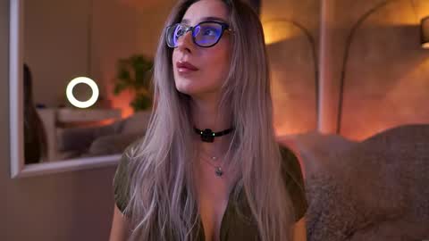 Snapshot of maddiebryggs chatting on April 2026 07:36:01 PM Maddie online show from April 2026 07:36:01 PM