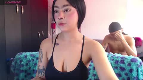 Snapshot of maddiie_and_clyde chatting on March 2026 04:33:01 PM maddiie and clyde online show from March 2026 04:33:01 PM