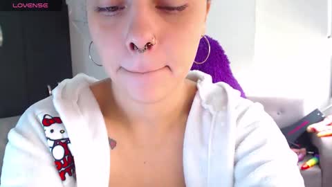 Snapshot of maddiie_and_clyde chatting on March 2026 02:55:01 PM maddiie and clyde online show from March 2026 02:55:01 PM