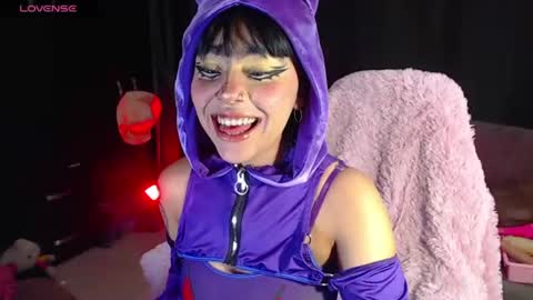 maddiie and clyde online show from June 2026 03:38:01 AM