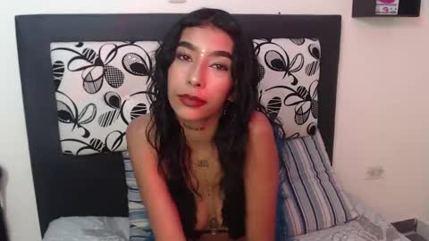 Maddy Parker  online show from December 2024 10:02:02 AM