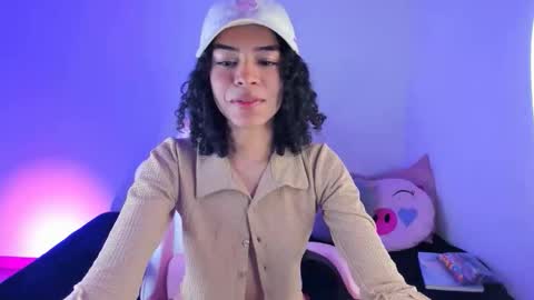 Snapshot of maddy_parker__ chatting on November 2025 01:08:02 AM maddy_parker__ online show from November 2025 01:08:02 AM