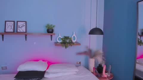 Snapshot of maddy_walker chatting on November 2025 12:58:02 PM Maddy online show from November 2025 12:58:02 PM