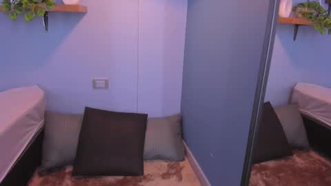 Snapshot of maddy_walker chatting on November 2025 11:54:01 AM Maddy online show from November 2025 11:54:01 AM