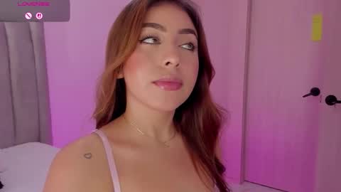 Lina  online show from May 2026 10:48:02 PM