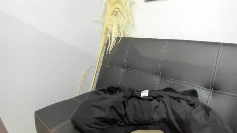Snapshot of madelaine_blosson chatting on April 2026 10:21:02 AM Madelaine online show from April 2026 10:21:02 AM
