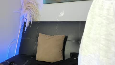 Snapshot of madelaine_blosson chatting on May 2026 10:20:02 AM Madelaine online show from May 2026 10:20:02 AM