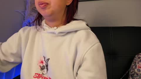 Snapshot of madelaine_blosson chatting on May 2026 10:31:02 AM Madelaine online show from May 2026 10:31:02 AM