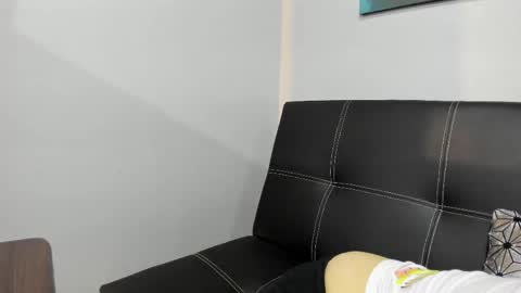 Snapshot of madelaine_blosson chatting on May 2026 10:30:01 AM Madelaine online show from May 2026 10:30:01 AM